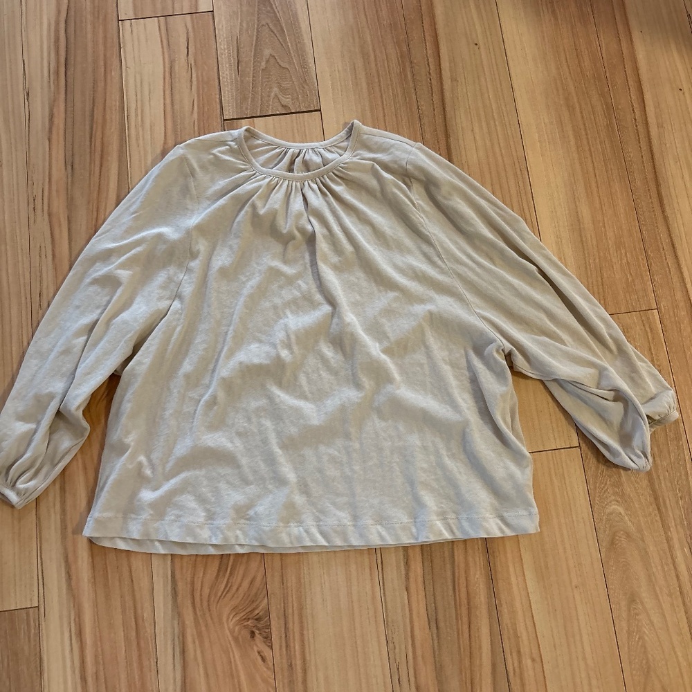 Everlane top size S